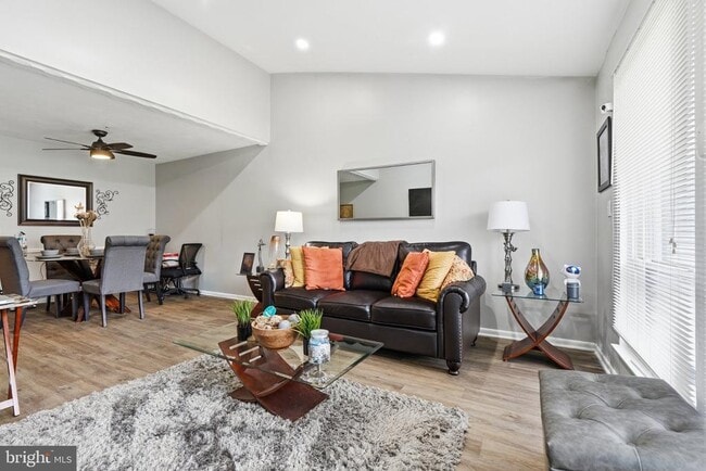 Building Photo - 7 Dennison Dr