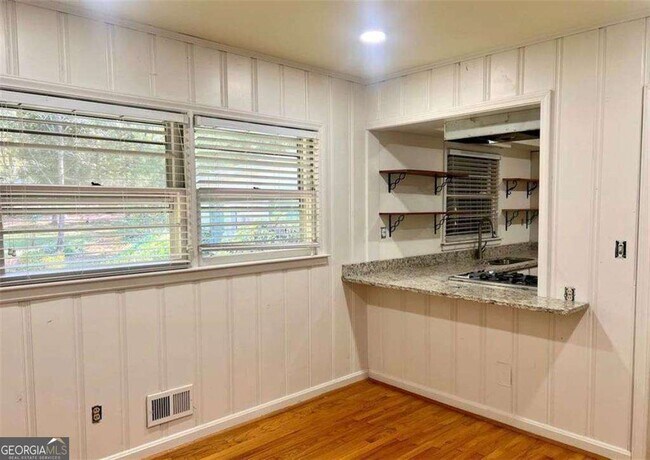 Building Photo - 2560 Wood Valley Dr