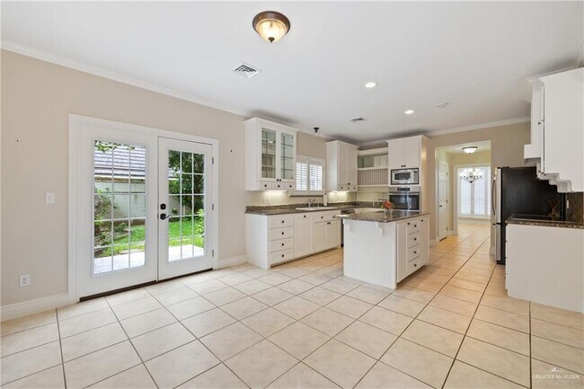 Building Photo - 29 N 1st Ln