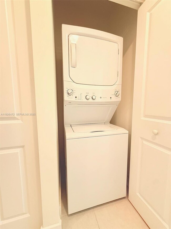 Building Photo - 8001 NW 41st St