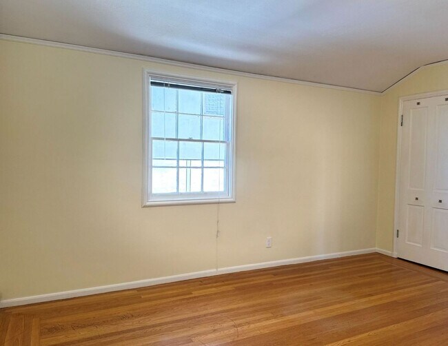Building Photo - This is a Berkeley Lifestyle. | 3BR | 1.5BA | 1,450 SF | Just Steps from Campus