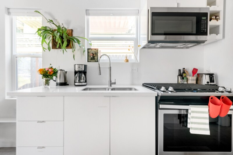 Building Photo - 6824 N Catlin Ave