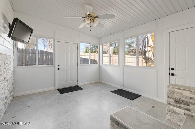 Building Photo - 173 McKinley Ct