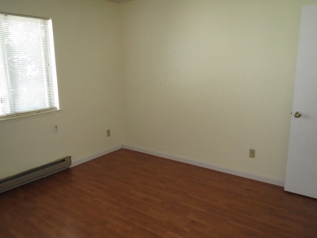 Building Photo - 41 Astrida Dr