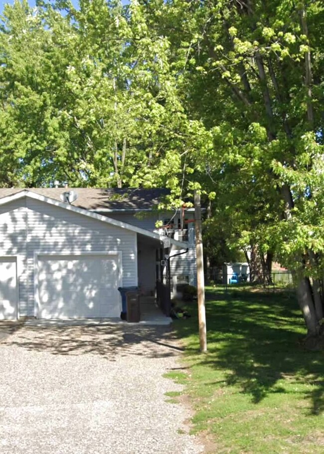 Primary Photo - 11656 54th St NE