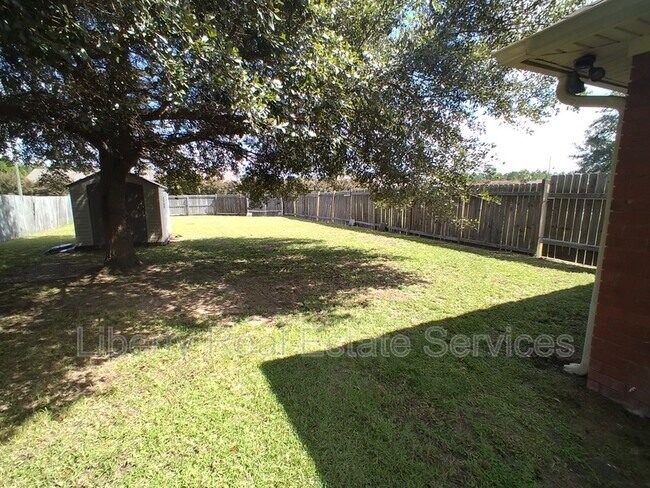 Building Photo - 101 Wayfair Ln