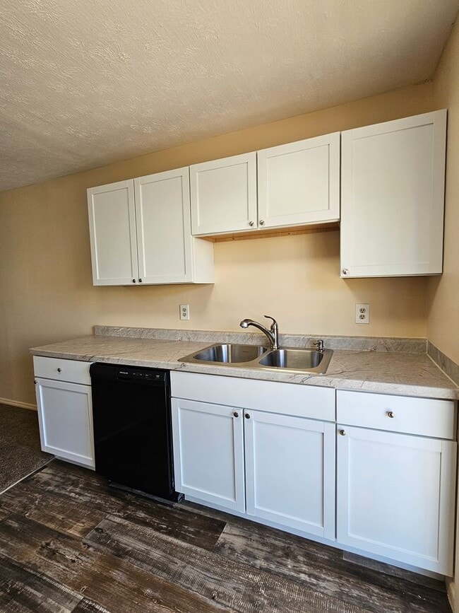 Building Photo - 2841 Frontier Ct