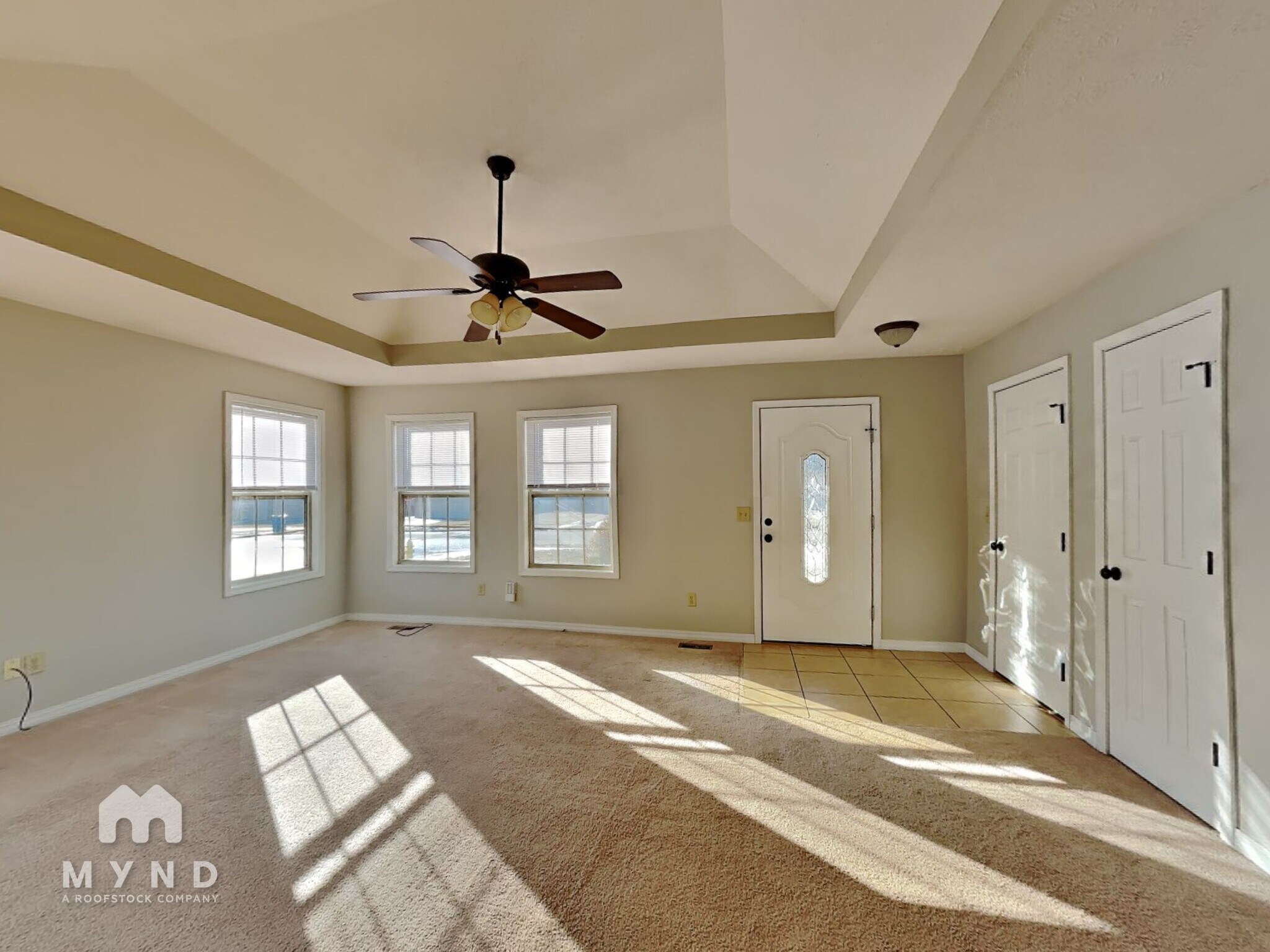 Building Photo - 664 S Mahn Ave