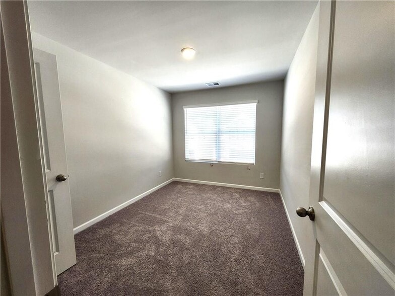 Building Photo - 434 Lanier Cir