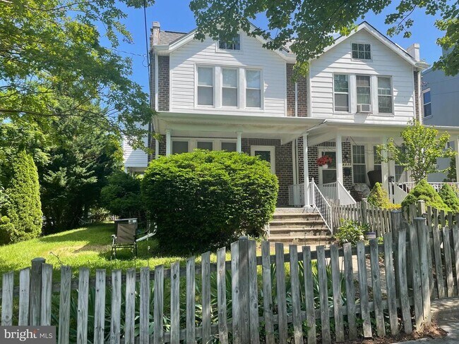 Building Photo - 4229 Brandywine St NW