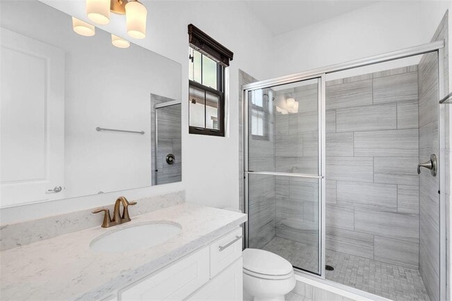 Building Photo - 8436 Via Vittoria Way