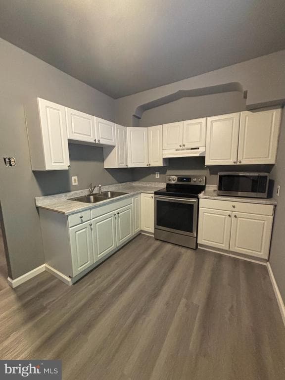 Building Photo - 5711 Wyndale Ave