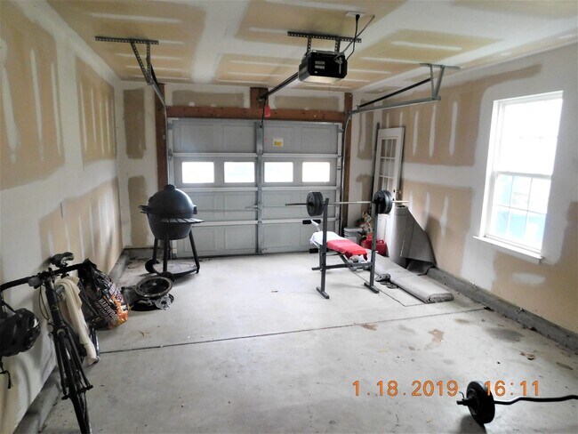 Building Photo - 500 S Bull St