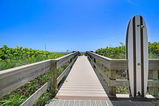 Building Photo - Welcome to Your Beachfront Escape at Beach Winds, Cocoa Beach!