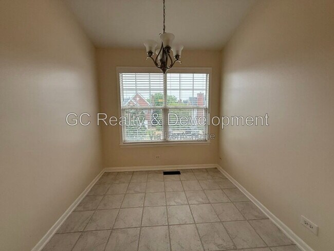 Building Photo - 110 Allerton Dr