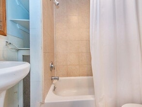 Building Photo - 3-Bed in the Heart of New Brunswick!"