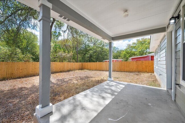 Building Photo - 3514 Banda Ln