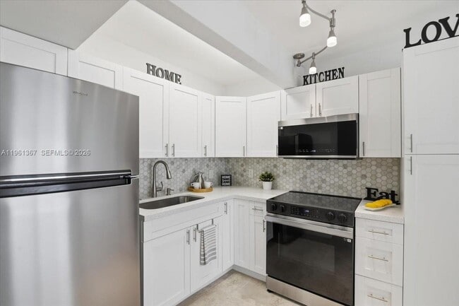 Building Photo - 1400 SW 124th Terrace