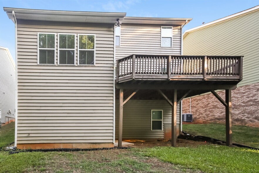 Building Photo - 4825 Breden St