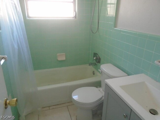 Building Photo - 2623 Linhart Ave