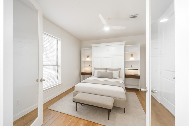 Building Photo - 2426 Bevis St