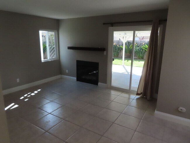 Building Photo - Renovated Three Bedroom Home