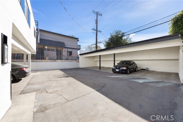 Building Photo - 13018 Valleyheart Dr