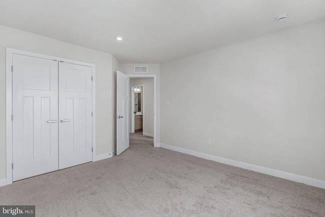 Building Photo - 88 Rosemary Wy