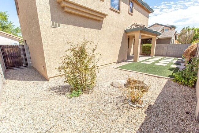 Building Photo - 1701 W Flamingo Dr