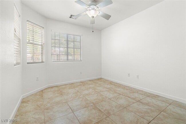 Building Photo - 1530 Misty Sky Dr