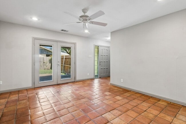 Building Photo - 13205 Kit Ln