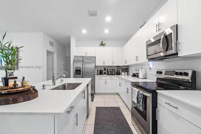 Building Photo - 24242 SW 119th Pl