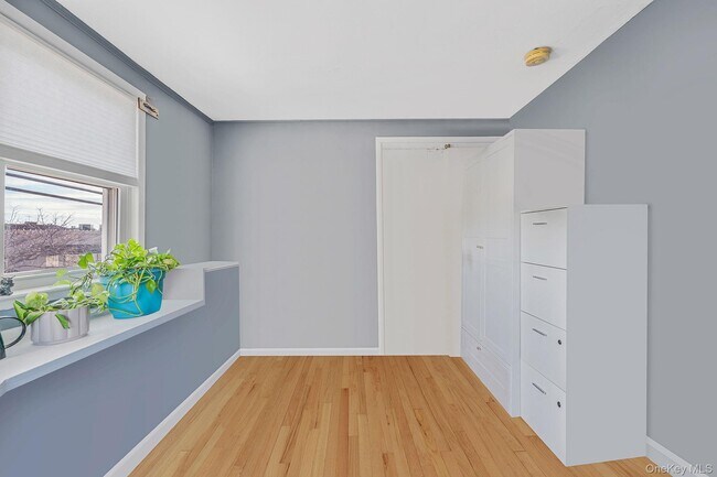 Building Photo - 504 Fire Island Ave