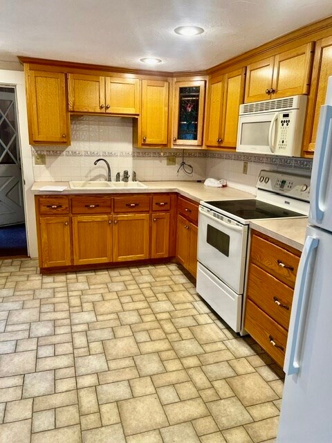 Building Photo - 39 Beach St