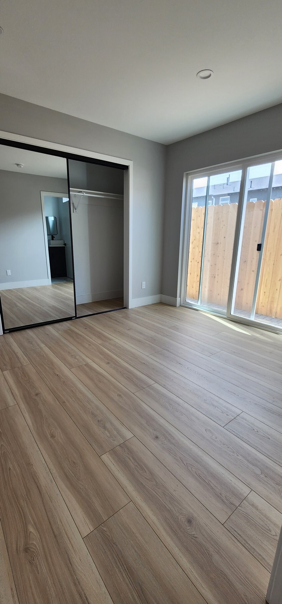 Building Photo - 5725 Klump Ave