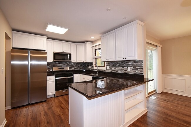 Building Photo - 1191 Meadow Ln