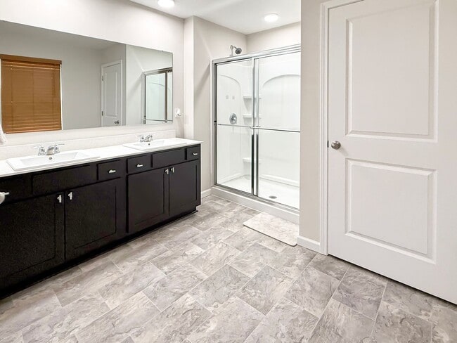 Building Photo - Newer Construction 4 bedroom available for...