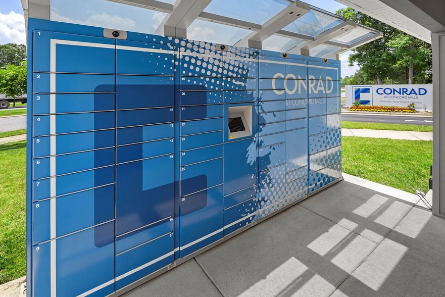 Building Photo - 9015 Kings Grant Dr