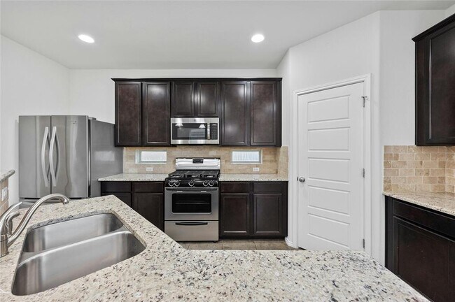 Building Photo - 9924 Milla Cir