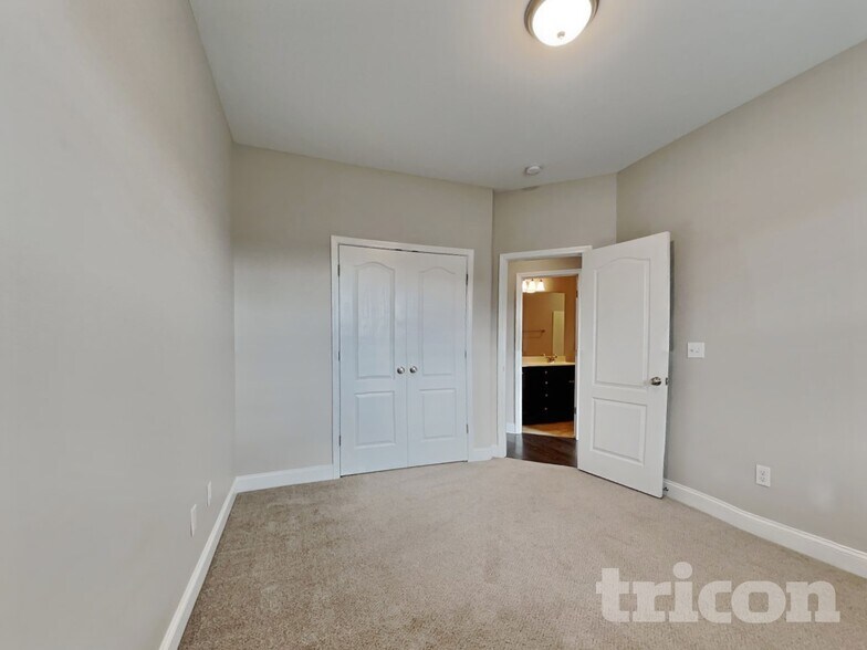 Building Photo - 25 Braddock Dr