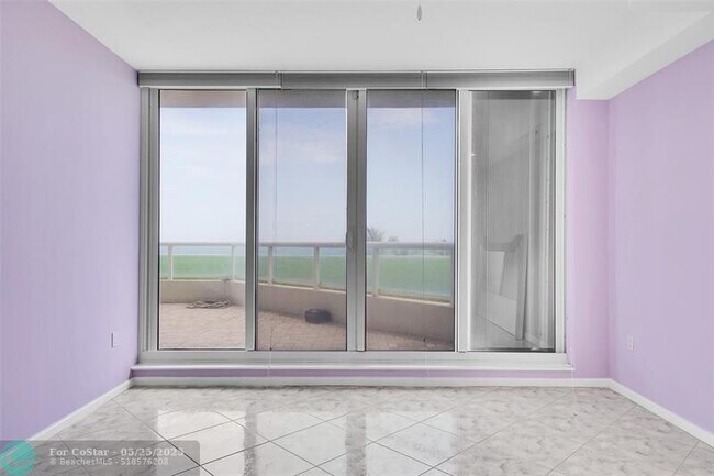 Building Photo - 6001 N Ocean Dr