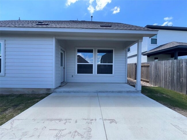 Building Photo - 102 Milo Dr