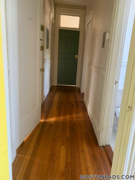 Building Photo - 1350 Commonwealth Avenue