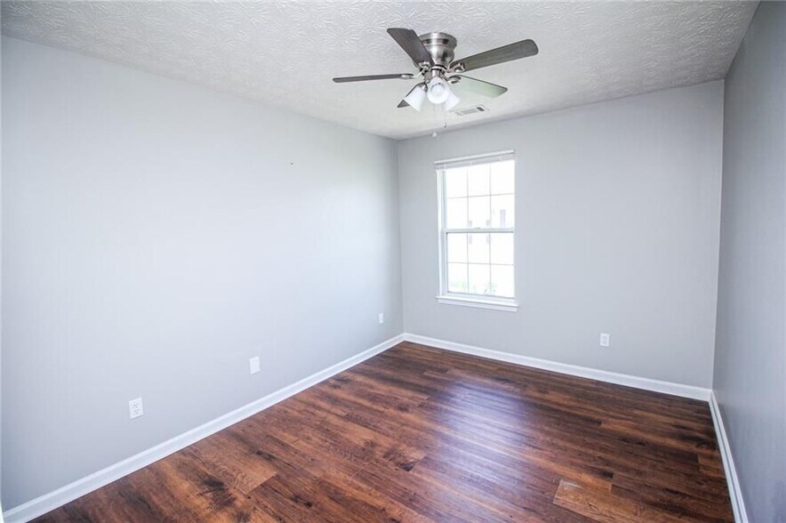 Building Photo - 6476 Portside Way