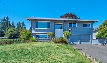 Building Photo - Lynnwood Split Level