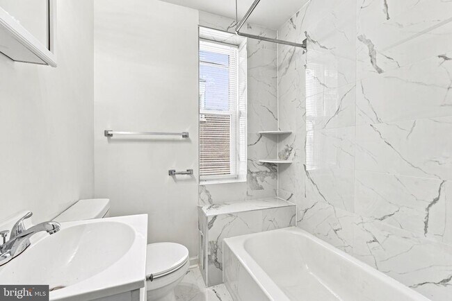 Building Photo - 1319 N 55th St