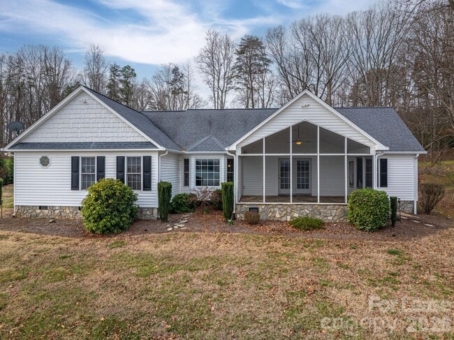 Building Photo - 4626 Little Creek Dr