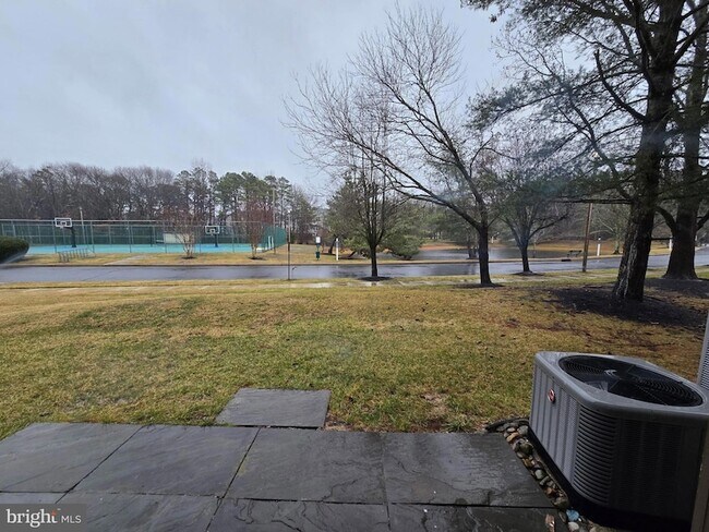 Building Photo - 9 Sheffield Dr