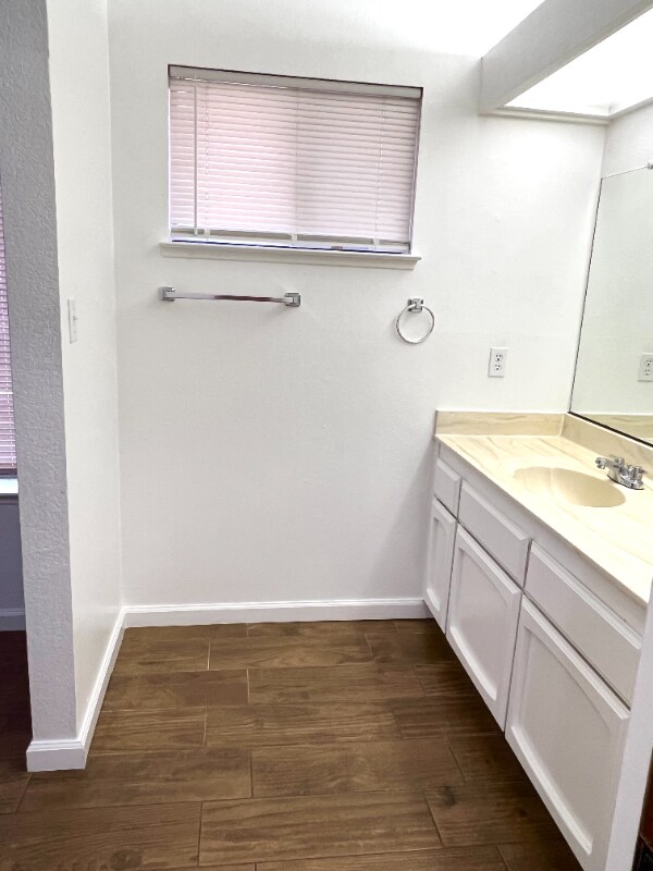 Building Photo - 4312 White Ln