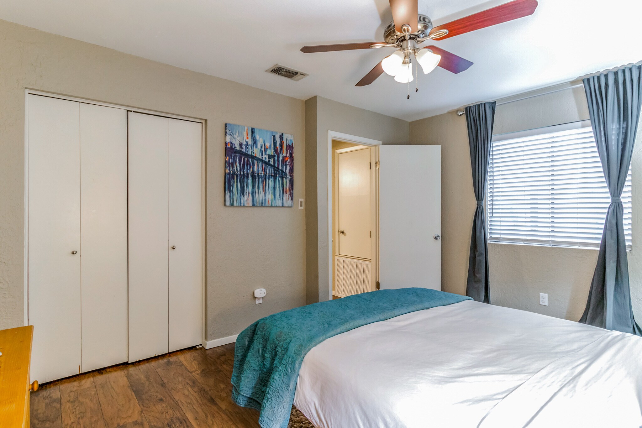 Building Photo - 2008 Jones Rd